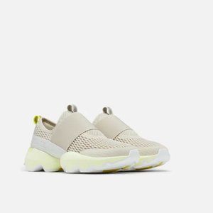 NWB Sorel Kinetic Impact Strap Shoes